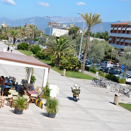 Hotel Biagiotti Lido di Camaiore Exterior foto
